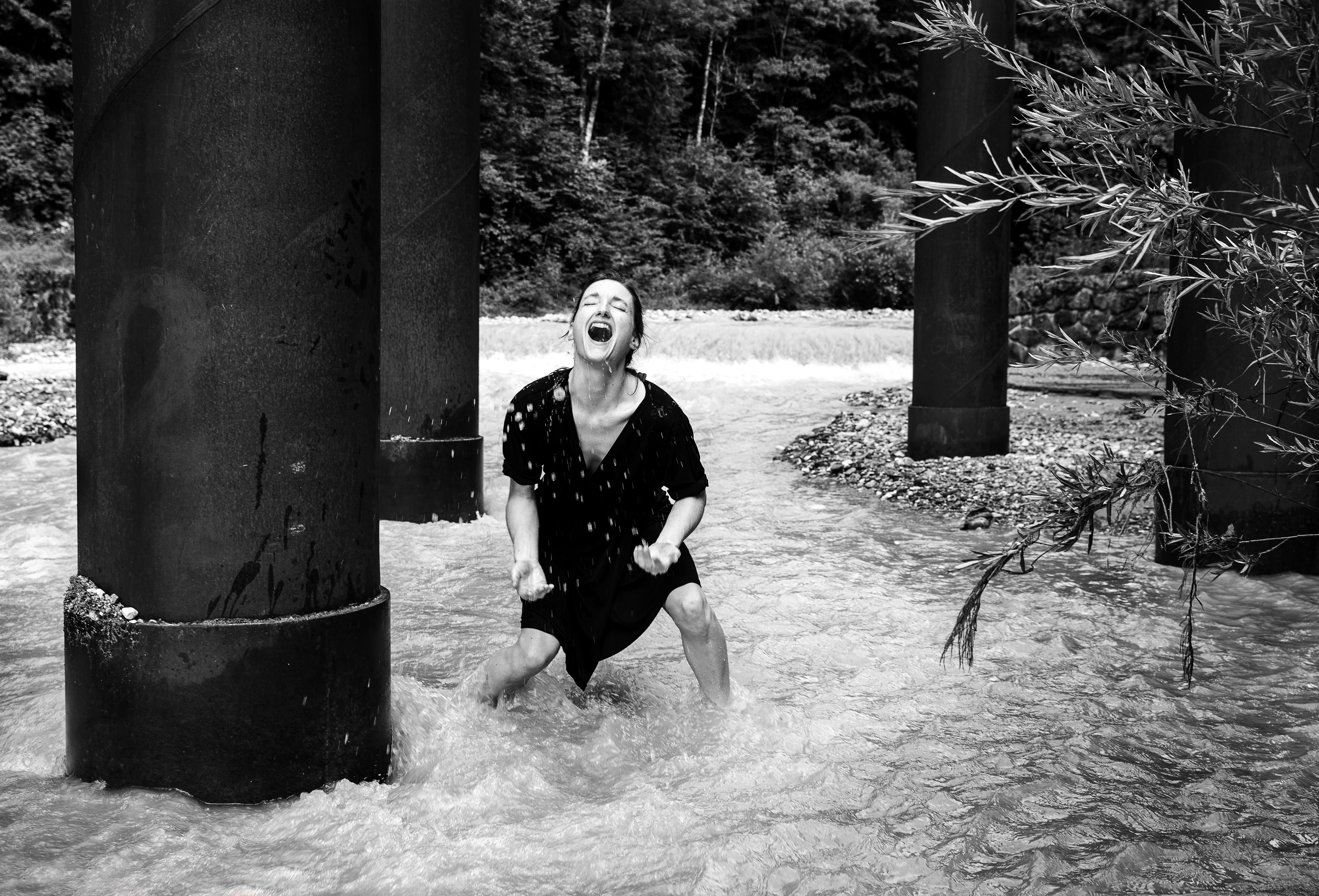 Dance-Shooting Water